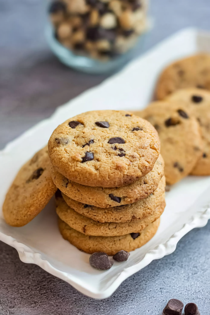 keto chocolate chip cookies
