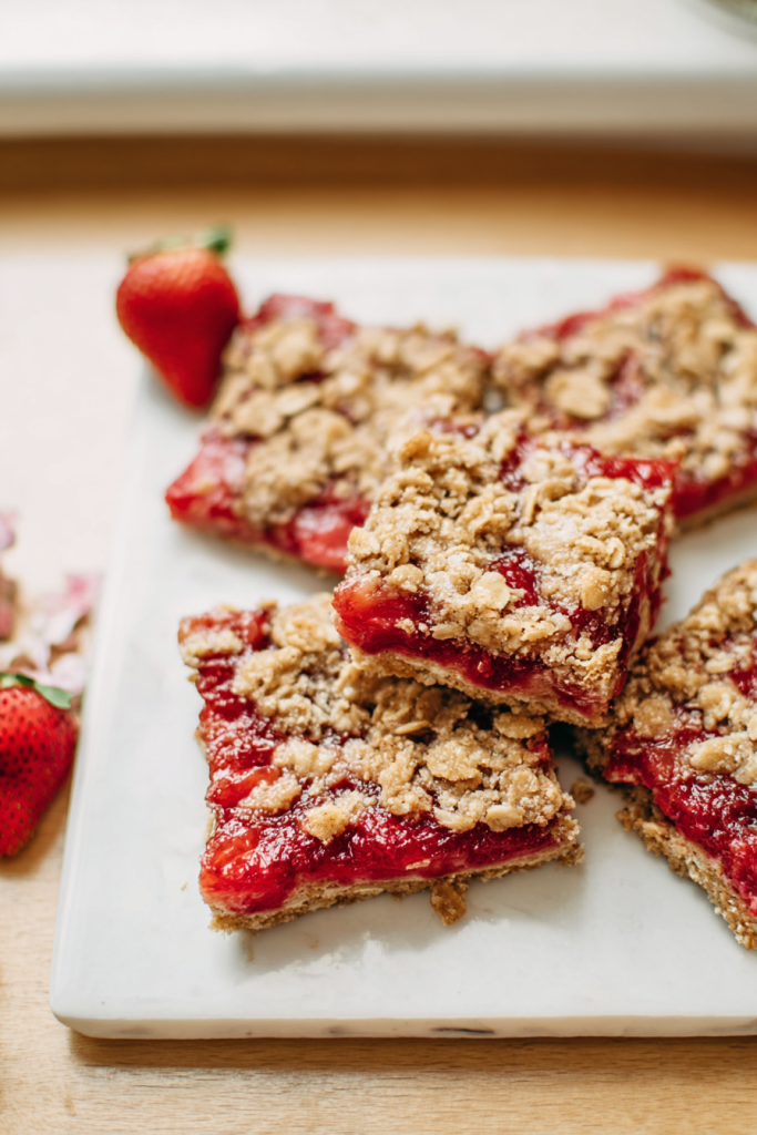 healthy strawberry oatmeal bars