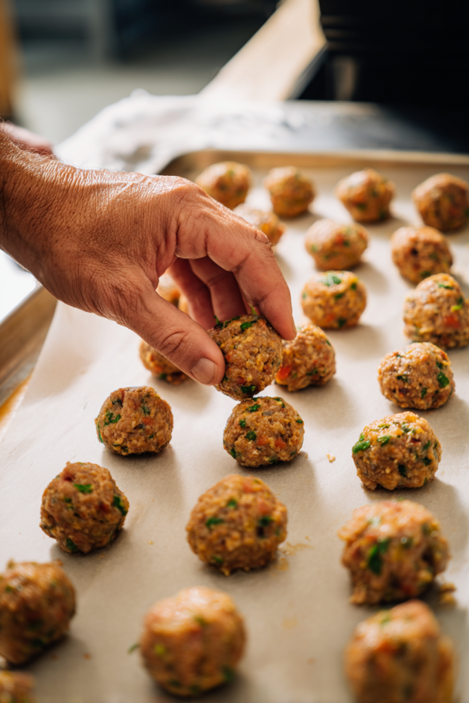 honey sriracha meatballs