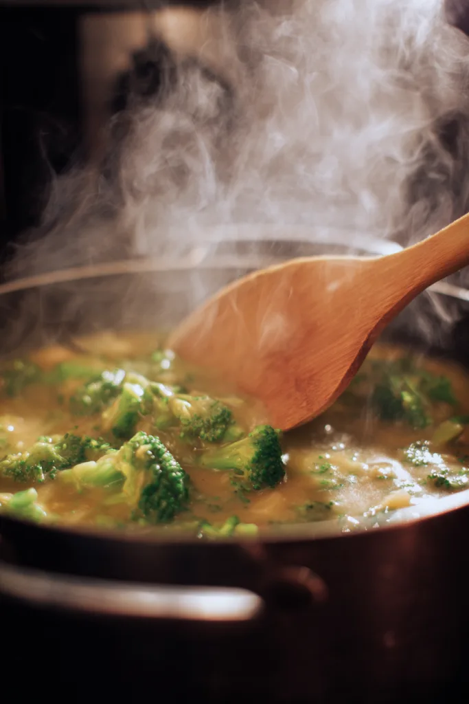 keto broccoli cheese soup