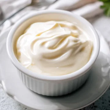 Easy Homemade Keto Mayonnaise