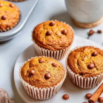 Fudgy Flourless Pumpkin Muffins