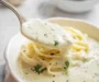 Easy Keto Alfredo Sauce Recipe (Ready in 15 Mins)